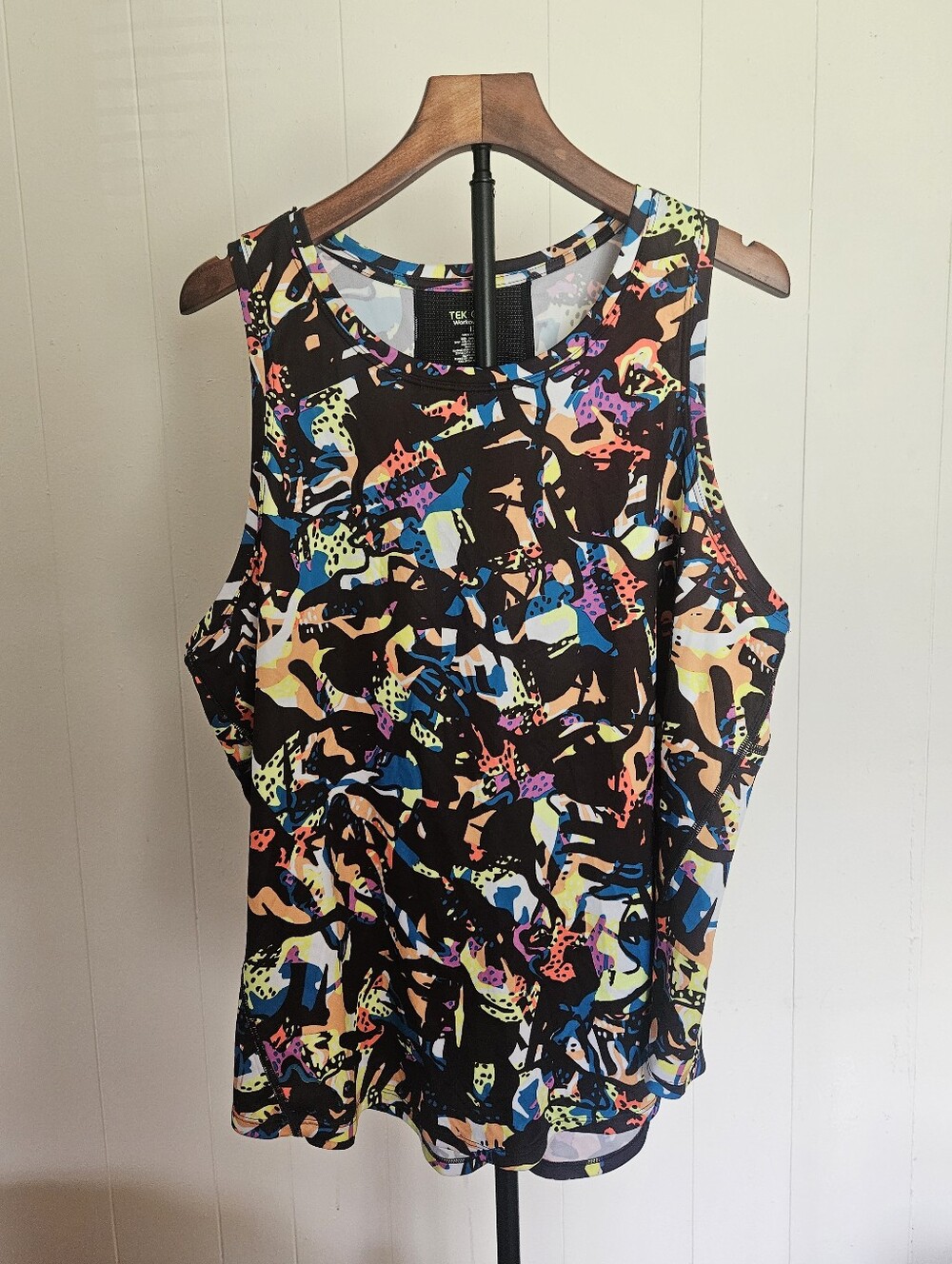 tek gear Black Multicolor Abstract Tank Top Size 1X
